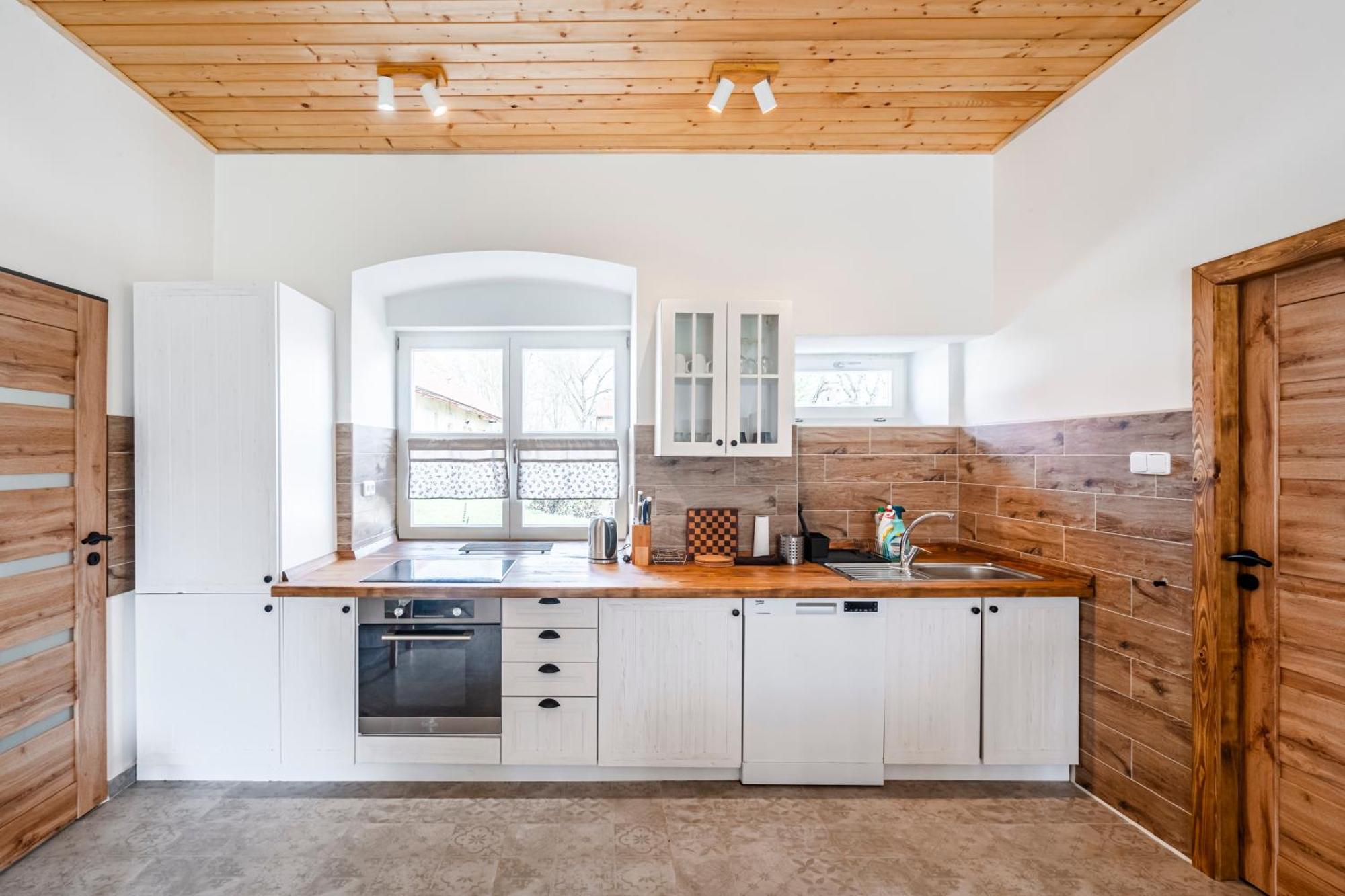 Dvur Dolenec Apartment Rohoznice  ภายนอก รูปภาพ