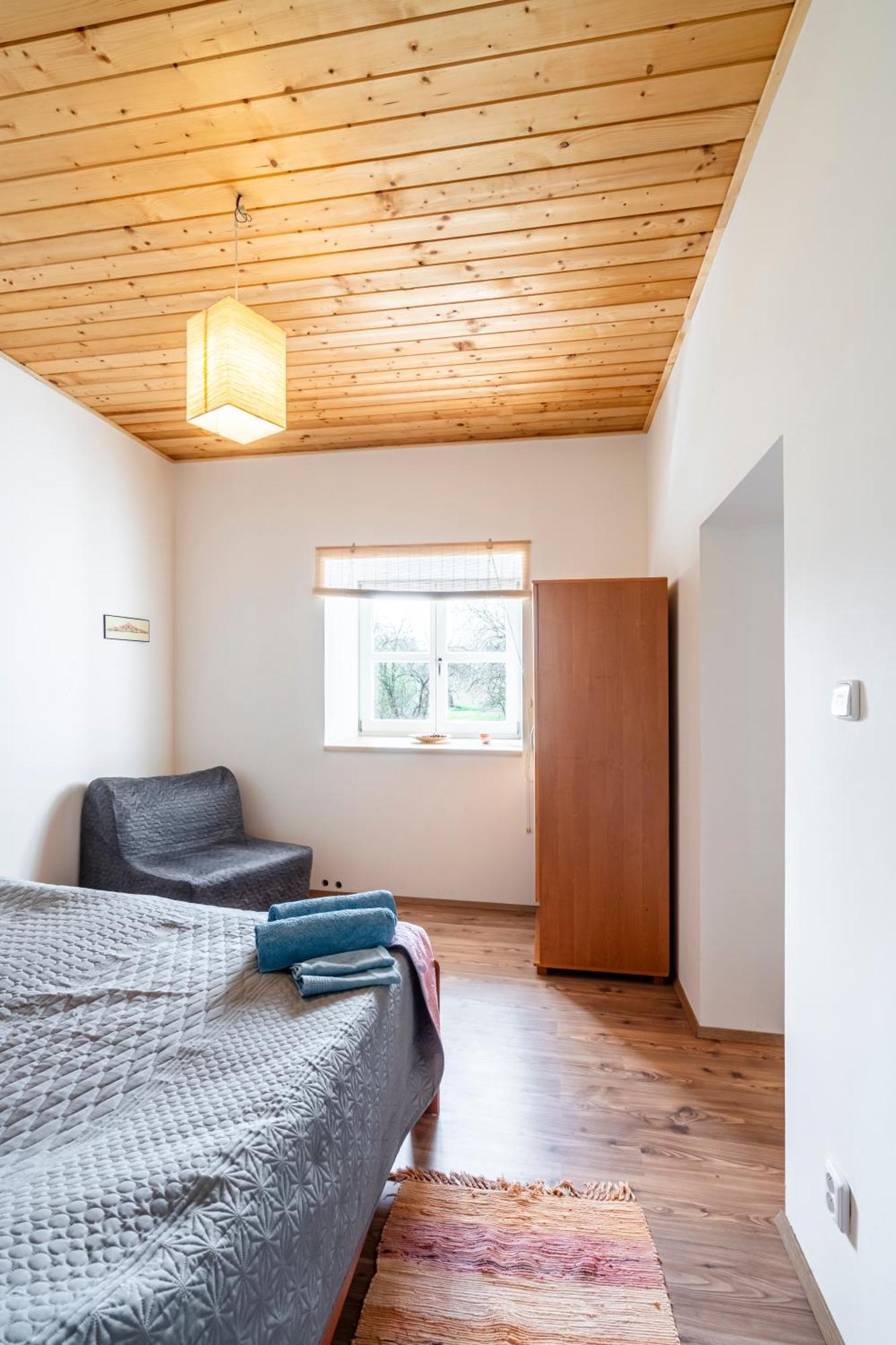 Dvur Dolenec Apartment Rohoznice  ภายนอก รูปภาพ