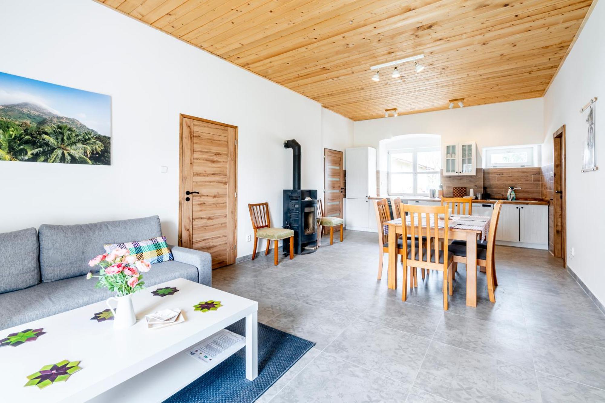 Dvur Dolenec Apartment Rohoznice  ภายนอก รูปภาพ